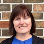Laura Robertson headshot
