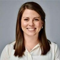 Amanda Clark headshot